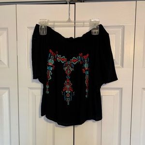 Off the shoulder super fun shirt!